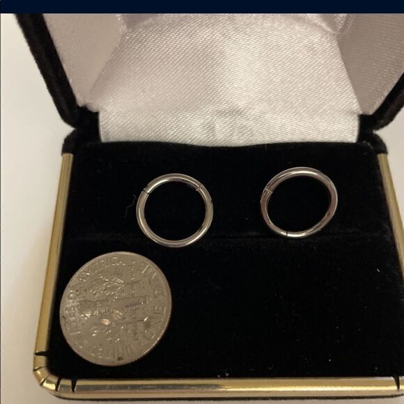 6mm 20 Gauge Body piercing Earring Nose ring‎ - Picture 2 of 5